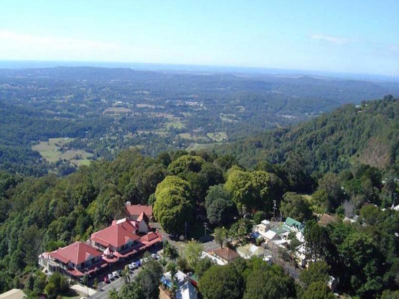 Montville Mountain Inn Exterior foto